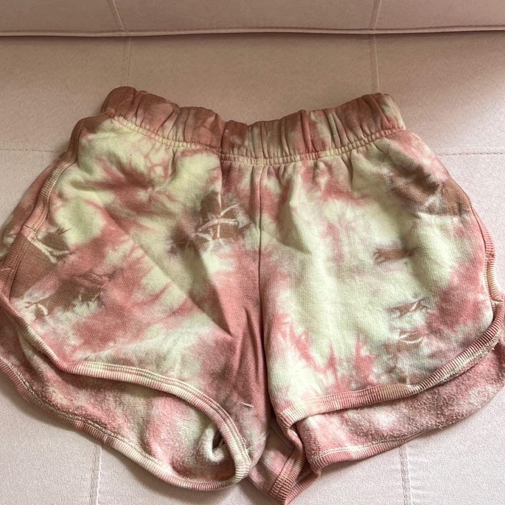 VS PINK Tie Dye Shorts!!